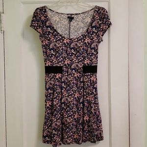 Floral Print Dress With Open Back